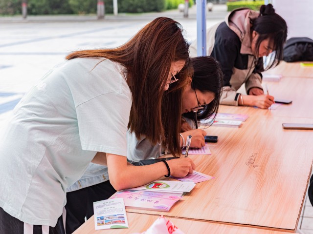 我校2023年“学生资助政策宣传月”系列活动顺利完成